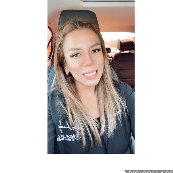 Poshmark profile picture for @fer